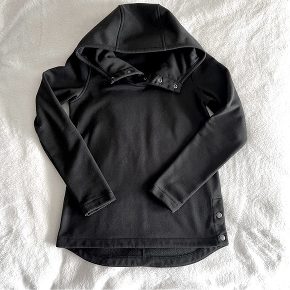 The North Face Pullover 🖤 - Picture 2 of 12